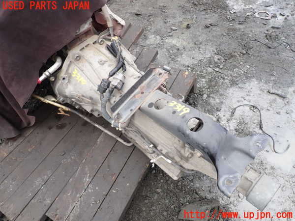 1UPJ-9233193010]ハイエースワゴン100系(RZH101G)ミッション AT 2RZ-E 中古_2