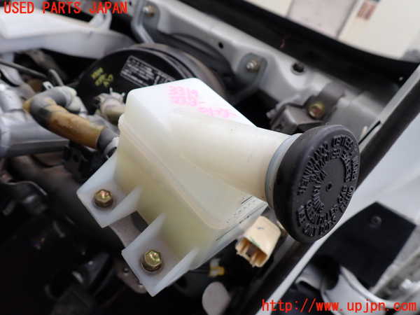 1UPJ-9233194050]ハイエースワゴン100系(RZH101G)ブレーキマスターシリンダー 中古_2