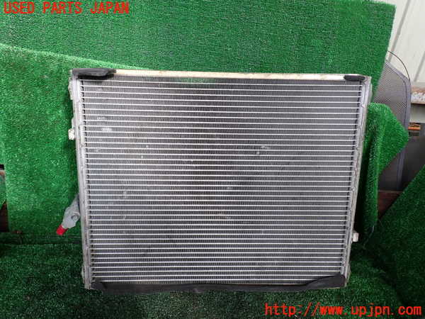 1UPJ-9233196031]ハイエースワゴン100系(RZH101G)エアコンコンデンサー1 中古_2