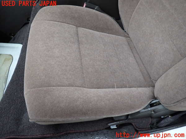 1UPJ-9233197065]ハイエースワゴン100系(RZH101G)助手席シート 中古_3