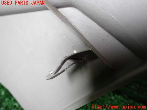 1UPJ-9233197660]ハイエースワゴン100系(RZH101G)左フロントピラートリム 中古_4