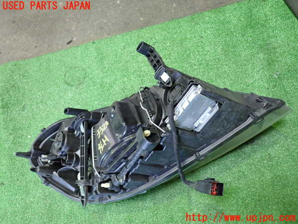 1UPJ-9233201132]ボルボ・XC60(DB4204TXC)左ヘッドライト HID 中古_3