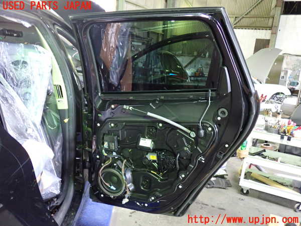 1UPJ-9233201290]ボルボ・XC60(DB4204TXC)右後ドア SEKURIT M435 中古_5