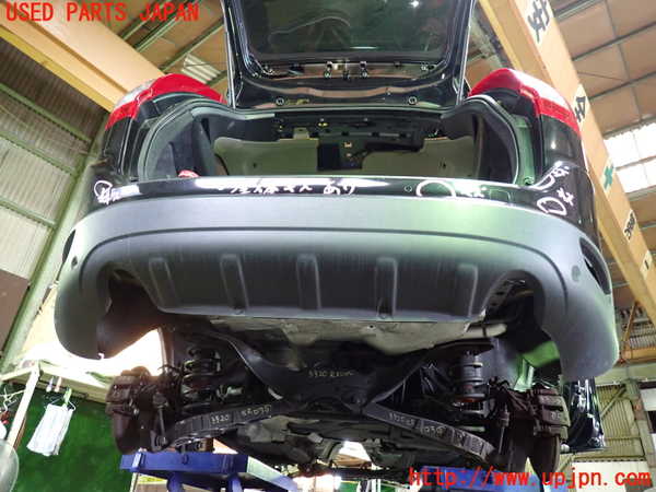 1UPJ-9233201610]ボルボ・XC60(DB4204TXC)リアバンパー 中古_5