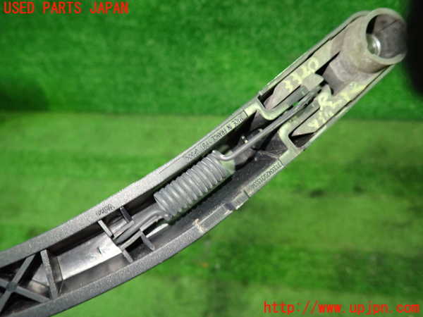 1UPJ-9233201661]ボルボ・XC60(DB4204TXC)リアワイパーアーム1 中古_3