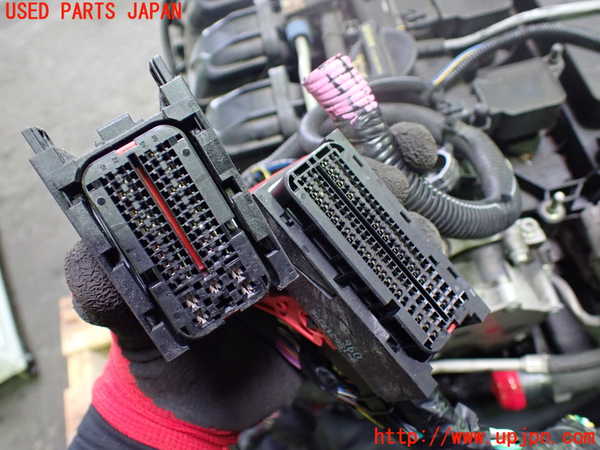 1UPJ-9233202010]ボルボ・XC60(DB4204TXC)エンジン B4204T 中古_3