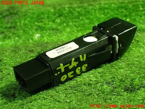 1UPJ-9233206290]ボルボ・XC60(DB4204TXC)ハザードスイッチ 中古_2