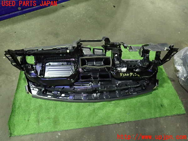 1UPJ-9233207505]ボルボ・XC60(DB4204TXC)ダッシュボード 中古_4