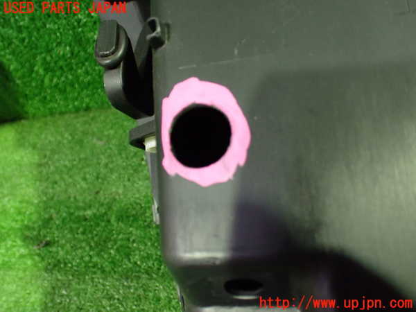 1UPJ-9233207516]ボルボ・XC60(DB4204TXC)グローブボックス1 中古_4