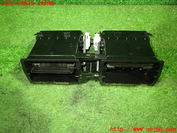 1UPJ-9233207528]ボルボ・XC60(DB4204TXC)エアコン吹き出し口3 (真中) 中古_2