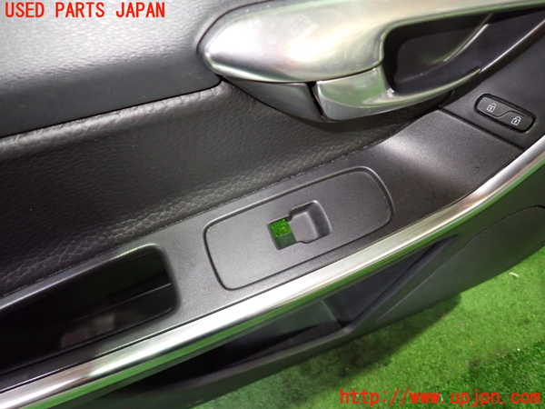 1UPJ-9233201264]ボルボ・XC60(DB4204TXC)左前ドア内張り 中古_2