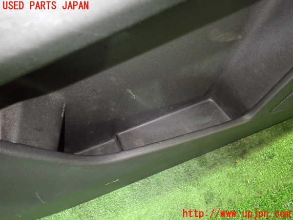 1UPJ-9233201264]ボルボ・XC60(DB4204TXC)左前ドア内張り 中古_3