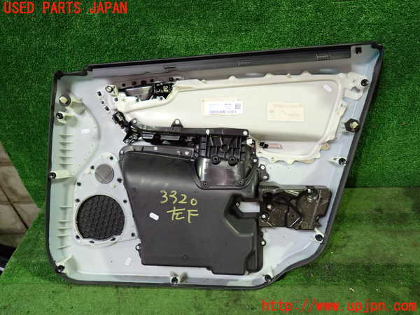 1UPJ-9233201264]ボルボ・XC60(DB4204TXC)左前ドア内張り 中古_4