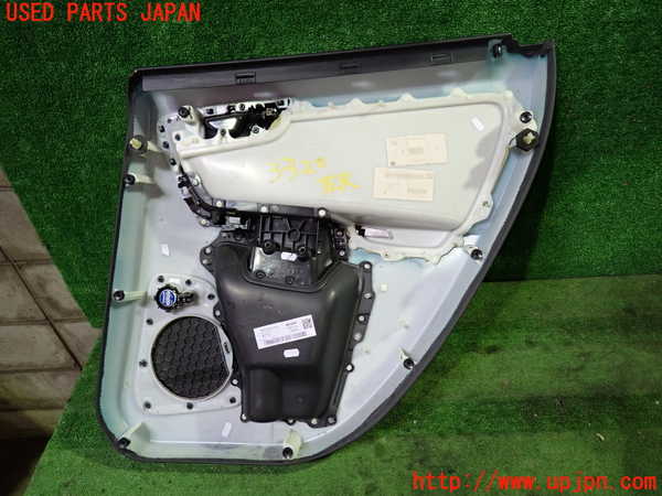 1UPJ-9233201324]ボルボ・XC60(DB4204TXC)左後ドア内張り 中古_3