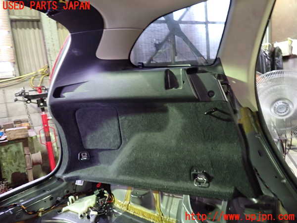 1UPJ-9233207680]ボルボ・XC60(DB4204TXC)左リアピラートリム 中古_3