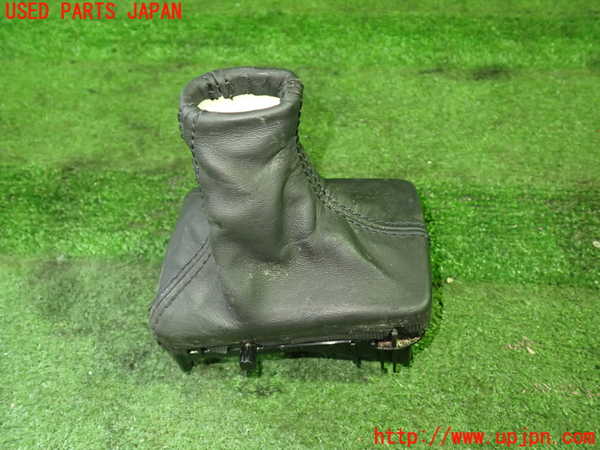 1UPJ-9233207575]ボルボ・XC60(DB4204TXC)シフトブーツ 中古_2