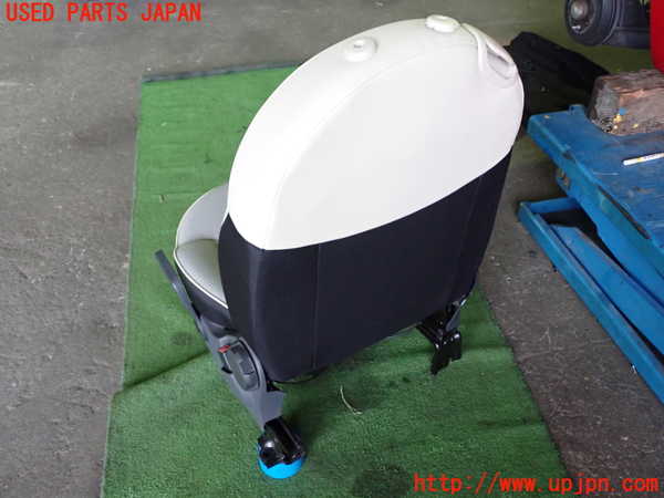 1UPJ-9233217035]フィアット・500(31209)運転席シート 中古_4
