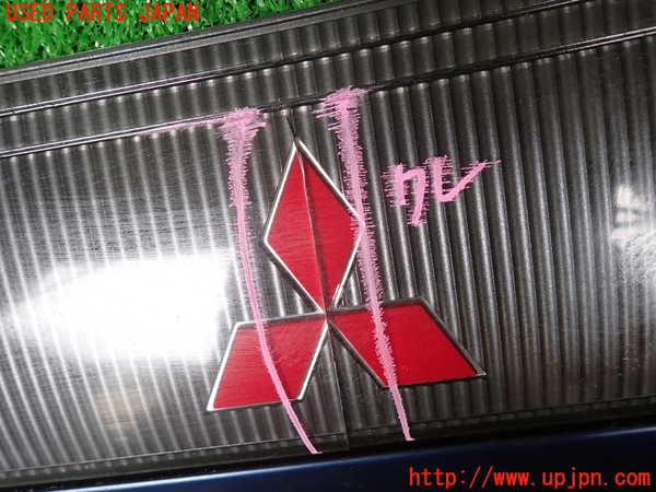 1UPJ-9233221050]デリカ スターワゴン(P35W)ラジエターグリル 中古_2