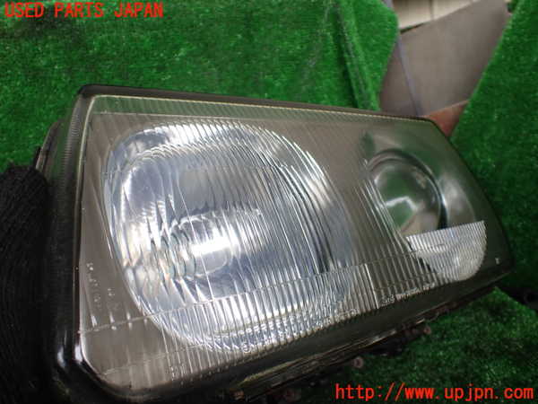 1UPJ-9233221132]デリカ スターワゴン(P35W)左ヘッドライト ハロゲン 中古_2