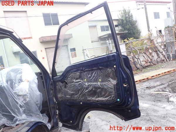 1UPJ-9233221230]デリカ スターワゴン(P35W)右前ドア M213 中古_4