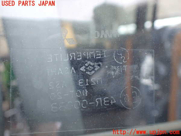 1UPJ-9233221380]デリカ スターワゴン(P35W)右クォーターガラス M213 中古_2