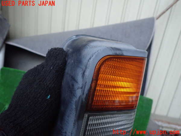 1UPJ-9233221530]デリカ スターワゴン(P35W)右テールランプ 中古_2