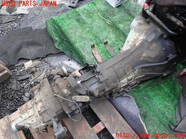 1UPJ-9233223200]デリカ スターワゴン(P35W)ミッション MT 4D56 4WD 中古_2