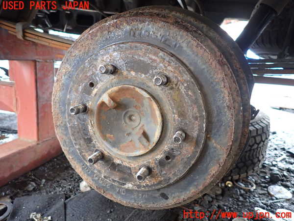 1UPJ-9233224400]デリカ スターワゴン(P35W)リアデフホーシング 中古_4