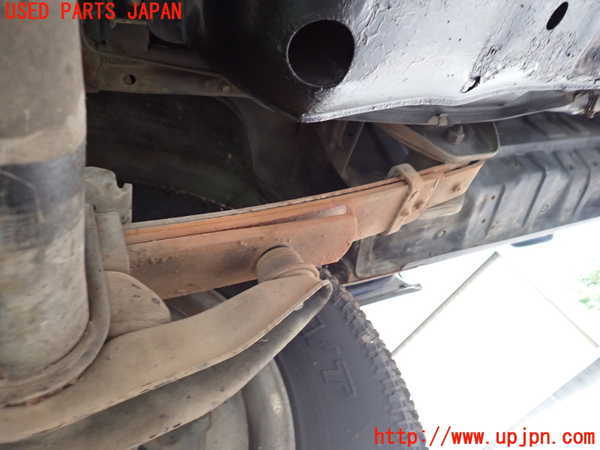 1UPJ-9233225105]デリカ スターワゴン(P35W)左リアスプリング (リーフスプリング) 中古_3