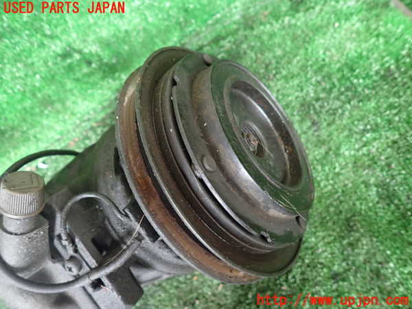1UPJ-9233226025]デリカ スターワゴン(P35W)エアコンコンプレッサー 中古_3