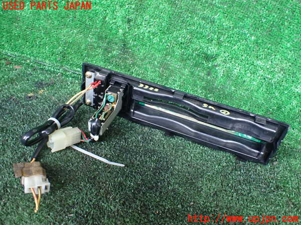 1UPJ-9233226306]デリカ スターワゴン(P35W)スイッチ1 (リヤエアコン) 中古_3
