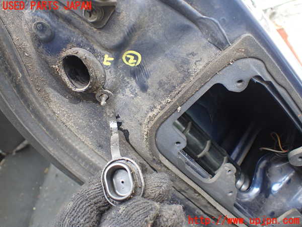 1UPJ-9233226792]デリカ スターワゴン(P35W)ウォッシャータンク2 (リヤ用) 中古_2