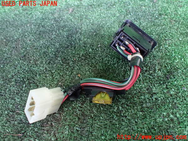 1UPJ-9233226295]デリカ スターワゴン(P35W)フォグスイッチ 中古_2
