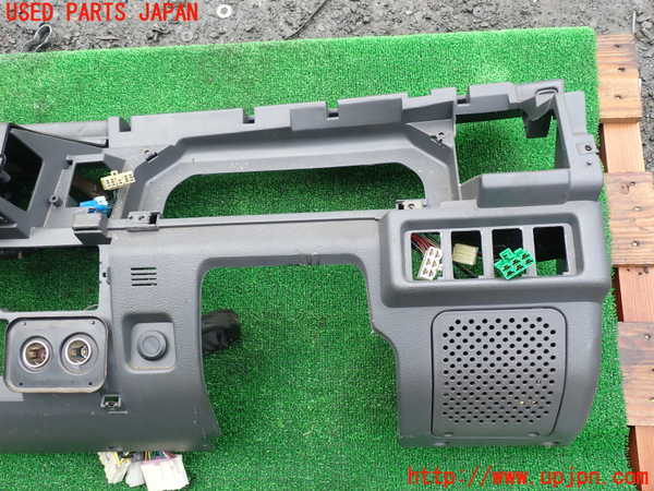 1UPJ-9233227505]デリカ スターワゴン(P35W)ダッシュボード 中古_2
