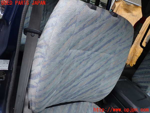 1UPJ-9233227035]デリカ スターワゴン(P35W)運転席シート 中古_2