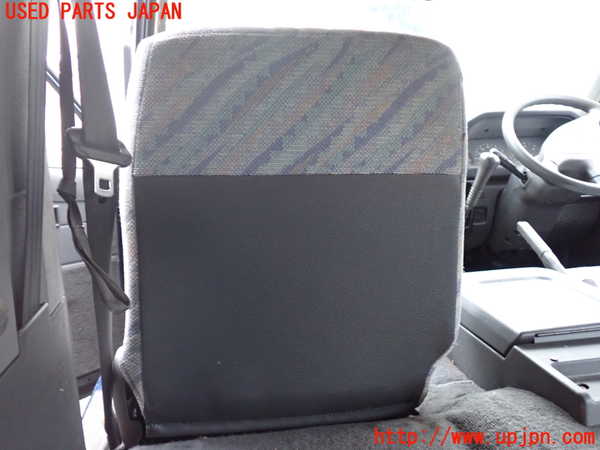 1UPJ-9233227065]デリカ スターワゴン(P35W)助手席シート 中古_4