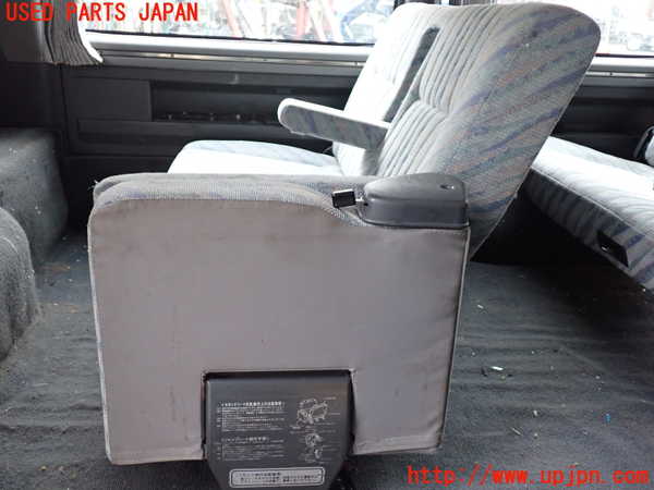 1UPJ-9233227125]デリカ スターワゴン(P35W)2列目シート 中古_5