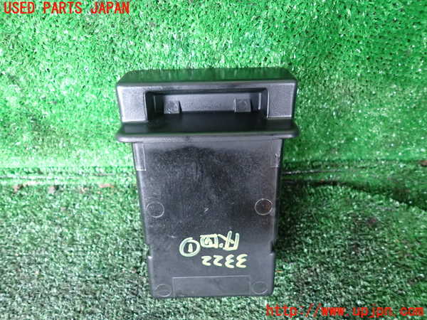 1UPJ-9233227821]デリカ スターワゴン(P35W)灰皿1 中古_2