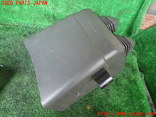 1UPJ-9233227549]デリカ スターワゴン(P35W)コンソール 中古_3