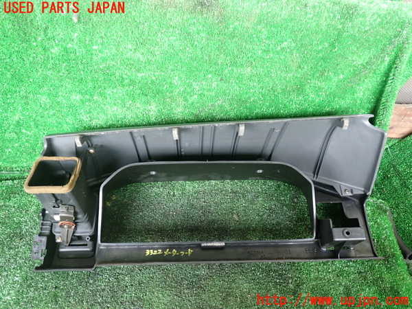 1UPJ-9233227510]デリカ スターワゴン(P35W)メーターフード 中古_4