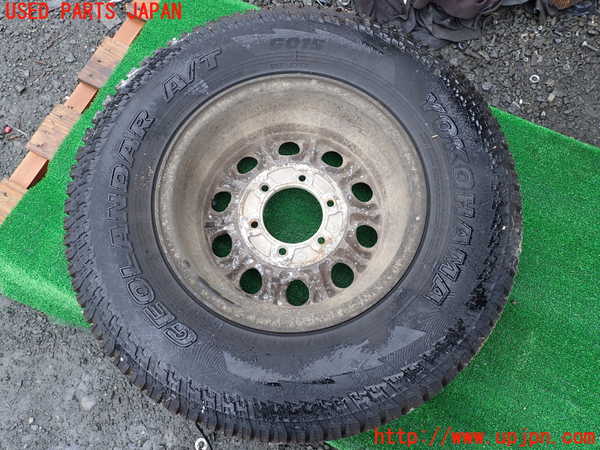 1UPJ-9233229027]デリカ スターワゴン(P35W)タイヤ　ホイール　1本② 215/80R15 中古_3