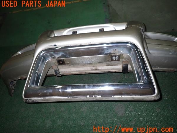 3UPJ=9233230048]ビッグホーン ハンドリングバイロータスSE(UBS26GW)後期 純正 フロントバンパー グリルガード ブライトシールド付き 中古_4