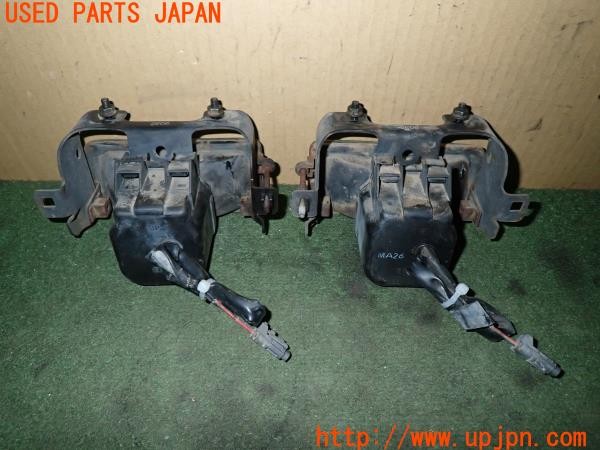 3UPJ=9233230558]ビッグホーン ハンドリングバイロータスSE(UBS26GW)後期 純正 STANLEY スタンレー 010-2408 フォグランプ① 中古_2