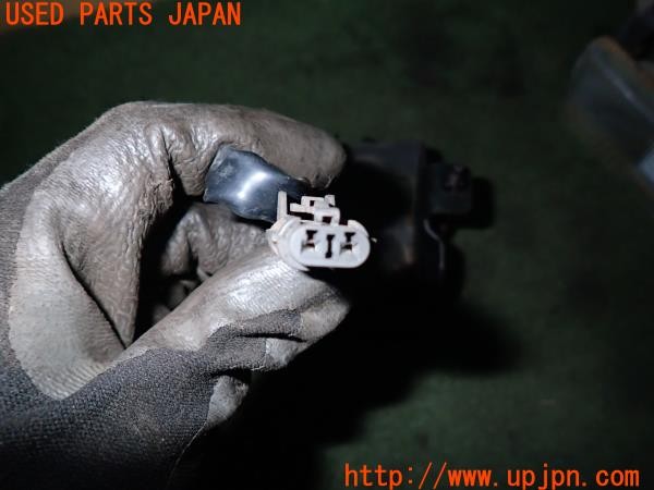 3UPJ=9233230558]ビッグホーン ハンドリングバイロータスSE(UBS26GW)後期 純正 STANLEY スタンレー 010-2408 フォグランプ① 中古_3