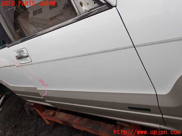1UPJ-9233231230]ビッグホーン(UBS26GW)右前ドア ASAHI M284 中古_3