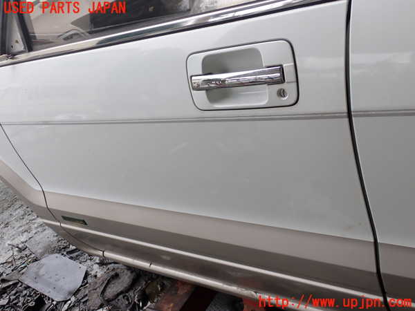 1UPJ-9233231260]ビッグホーン(UBS26GW)左前ドア ASAHI M284 中古_3