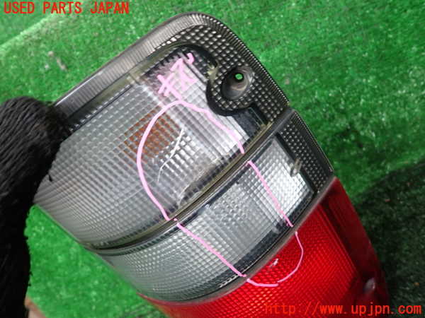 1UPJ-9233231530]ビッグホーン(UBS26GW)右テールランプ 中古_2