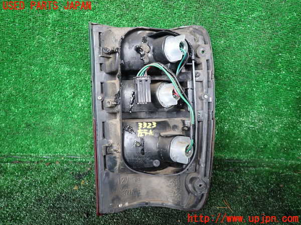 1UPJ-9233231536]ビッグホーン(UBS26GW)左テールランプ 中古_3