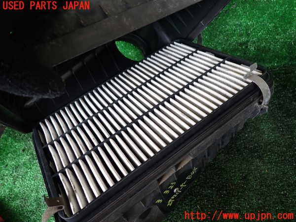 1UPJ-9233232560]ビッグホーン(UBS26GW)エアクリーナーボックス 中古_3