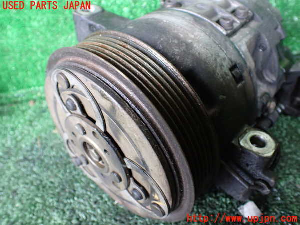 1UPJ-9233236025]ビッグホーン(UBS26GW)エアコンコンプレッサー 中古_3